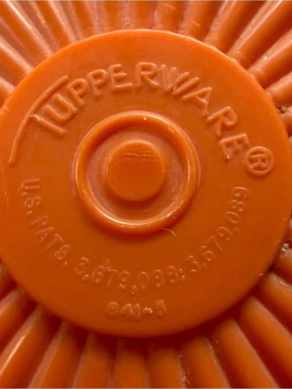 2 Vintage Tupperware Orange Servalier Replacement Lids 841-4 841-5 Square 6.5